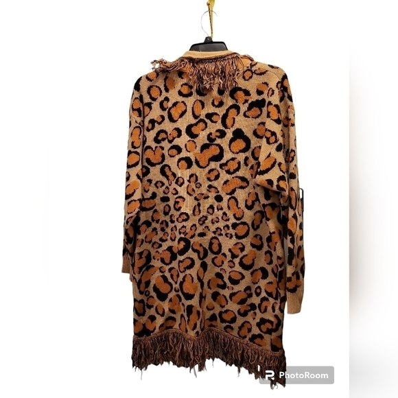 NWT Jodifl Med Cheetah print cardigan long oversized fringe - Picture 7 of 16
